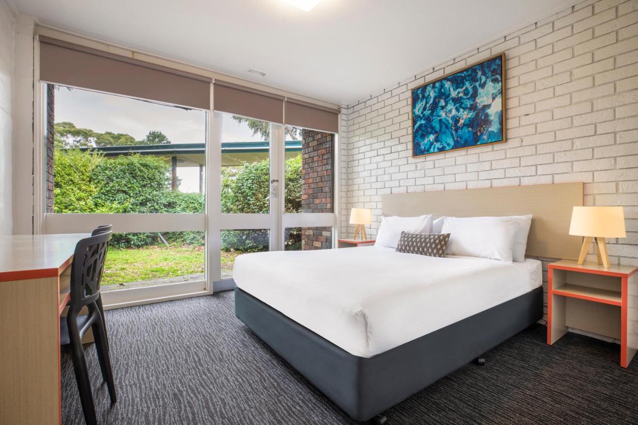 Burvale Hotel Nunawading Exterior foto