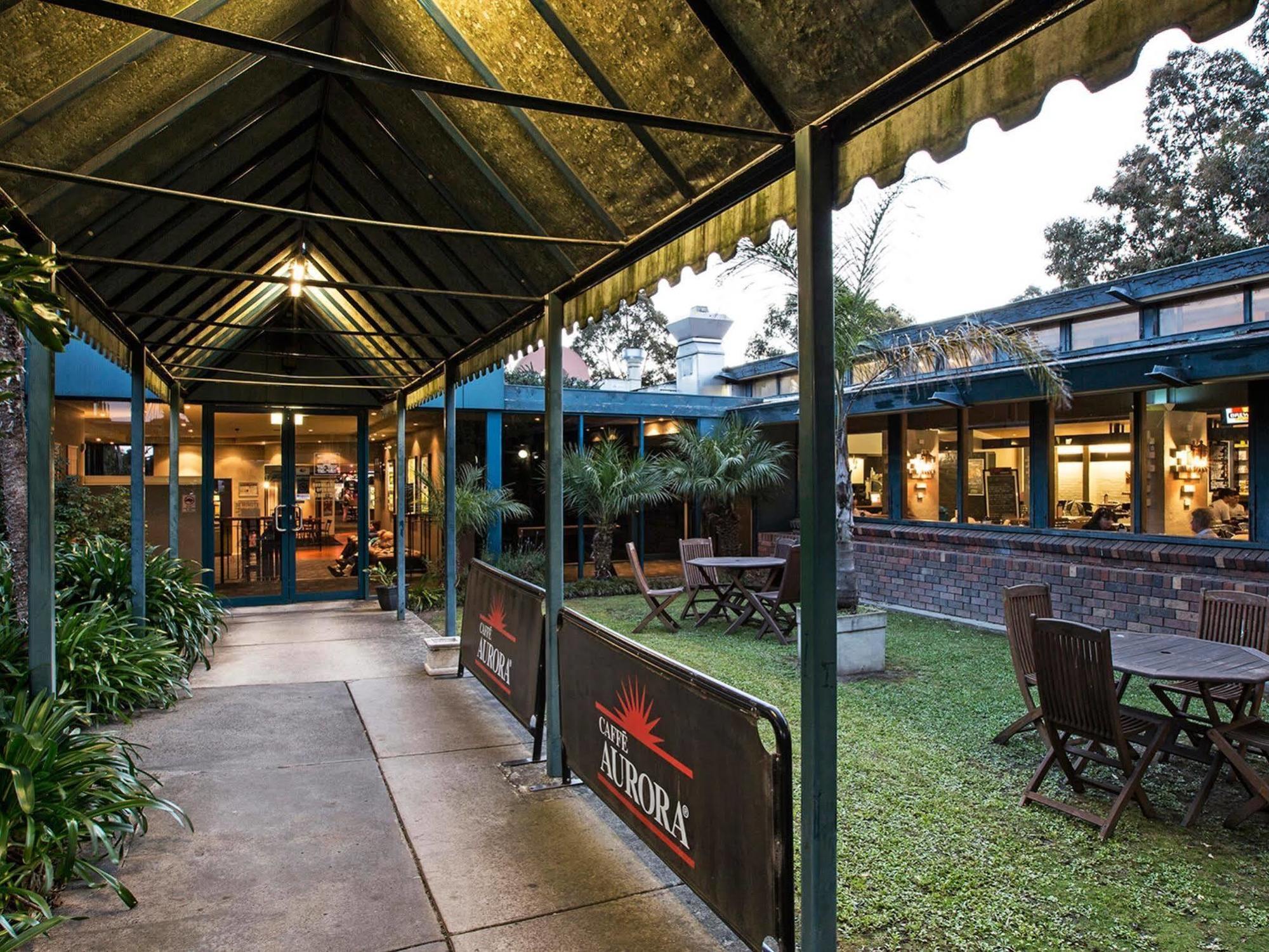 Burvale Hotel Nunawading Exterior foto