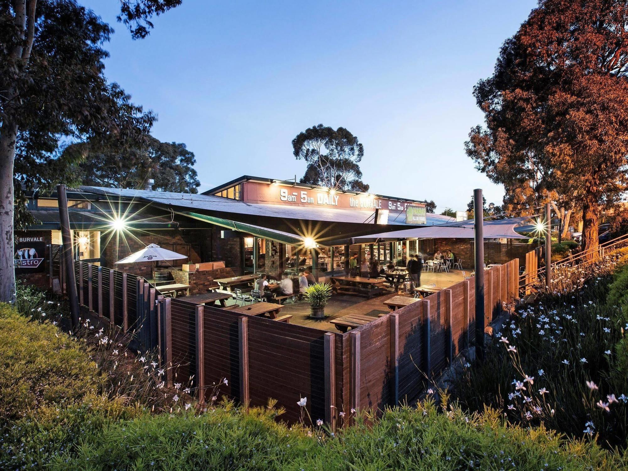 Burvale Hotel Nunawading Exterior foto